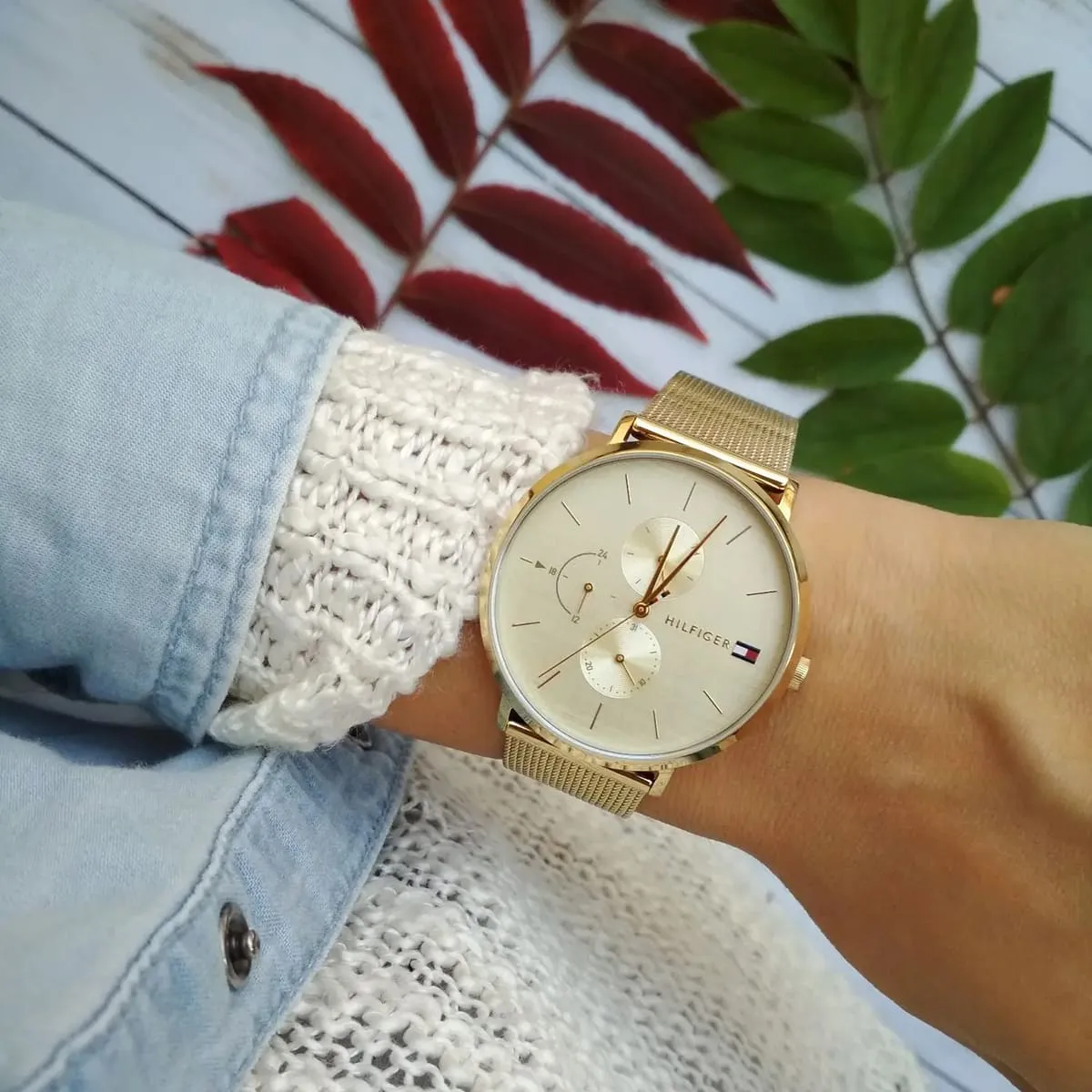 Tommy Hilfiger ladies watch stainless steel gold 