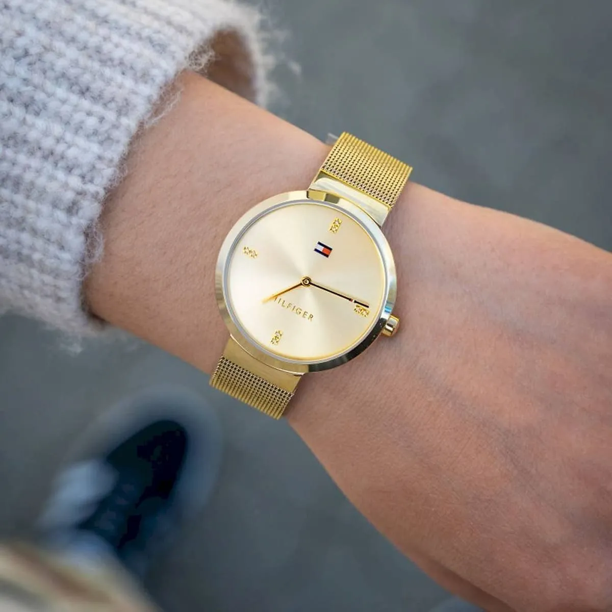 Tommy Hilfiger ladies watch stainless steel golden