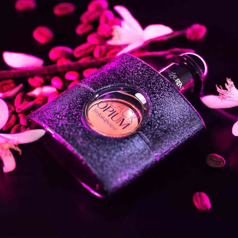عطر إيف سان لوران بلاك أوبيوم أو دو بارفان للنساء 90 مل