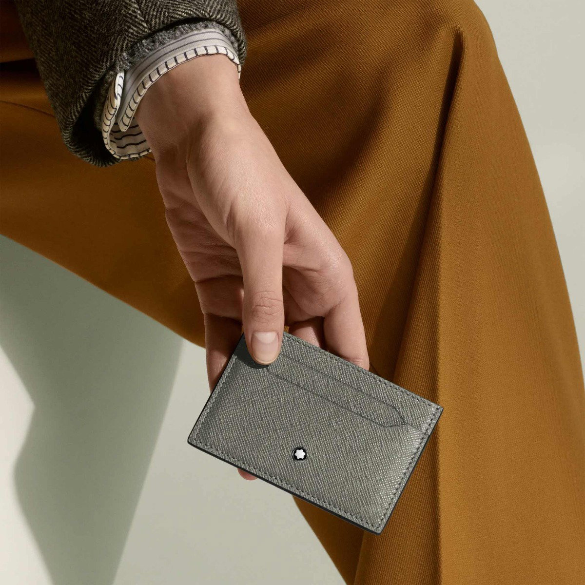 Montblanc Extreme 3.0 Card Holder 6cc – Luxury Grey