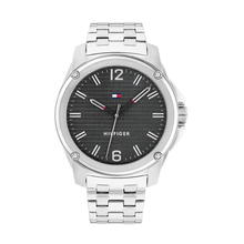 ساعة يد جاسون من تومى هيلفيغر للرجال استيل لون فضى واسود