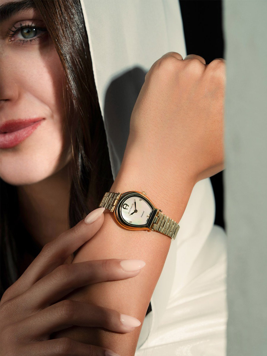 Aigner Imperia Diamond Ladies Full Gold Watch