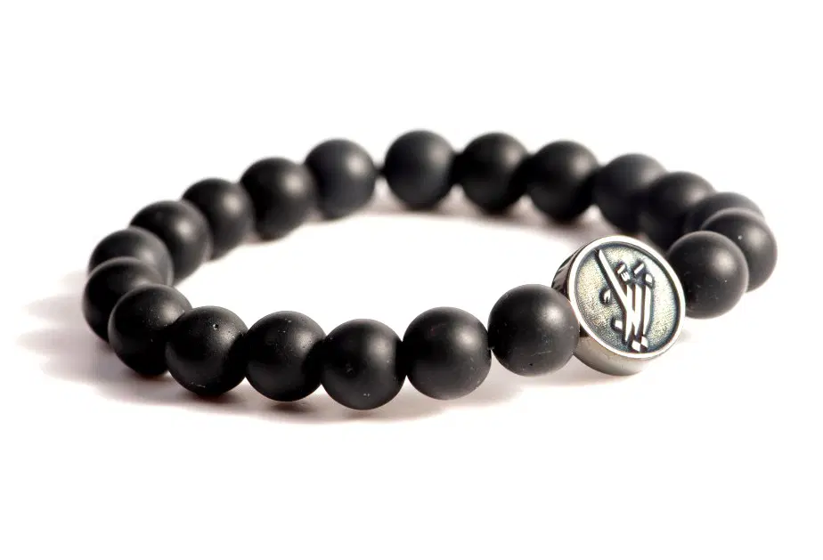 Zyan Onyx Stone Bracelet with Silver Accents