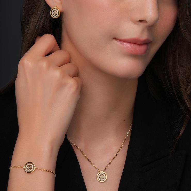 اقراط فرانشيسكا من شيروتى 1881 للنساء باللون الذهبى