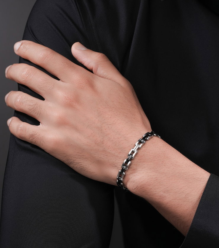 سوار بوليس شين للرجال من الستانلس ستيل الفضي والأسود