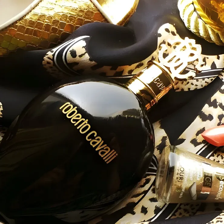 عطر روبيرتو كافالى نيرو اسولوتو للنساء اودى بيرفيوم 75 مل