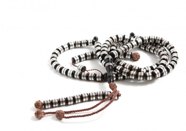 Zayan 99 Koka subha, with silver