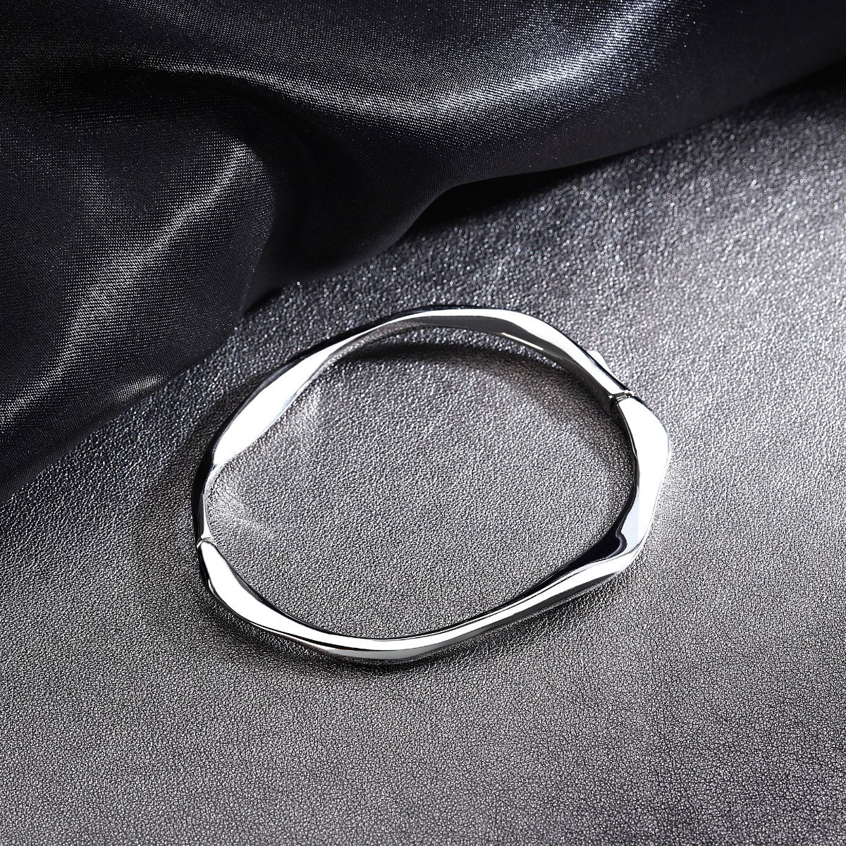Trussardi T-DESIGN ladies bangle steel silver shape 60+50